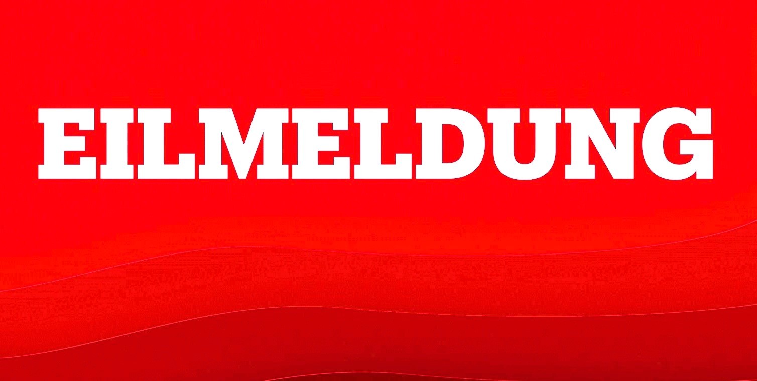 Eilmeldung - Rettungshubschrauber abgestürzt und in Haus geknallt - 2 Personen getötet, 4 verletzt!