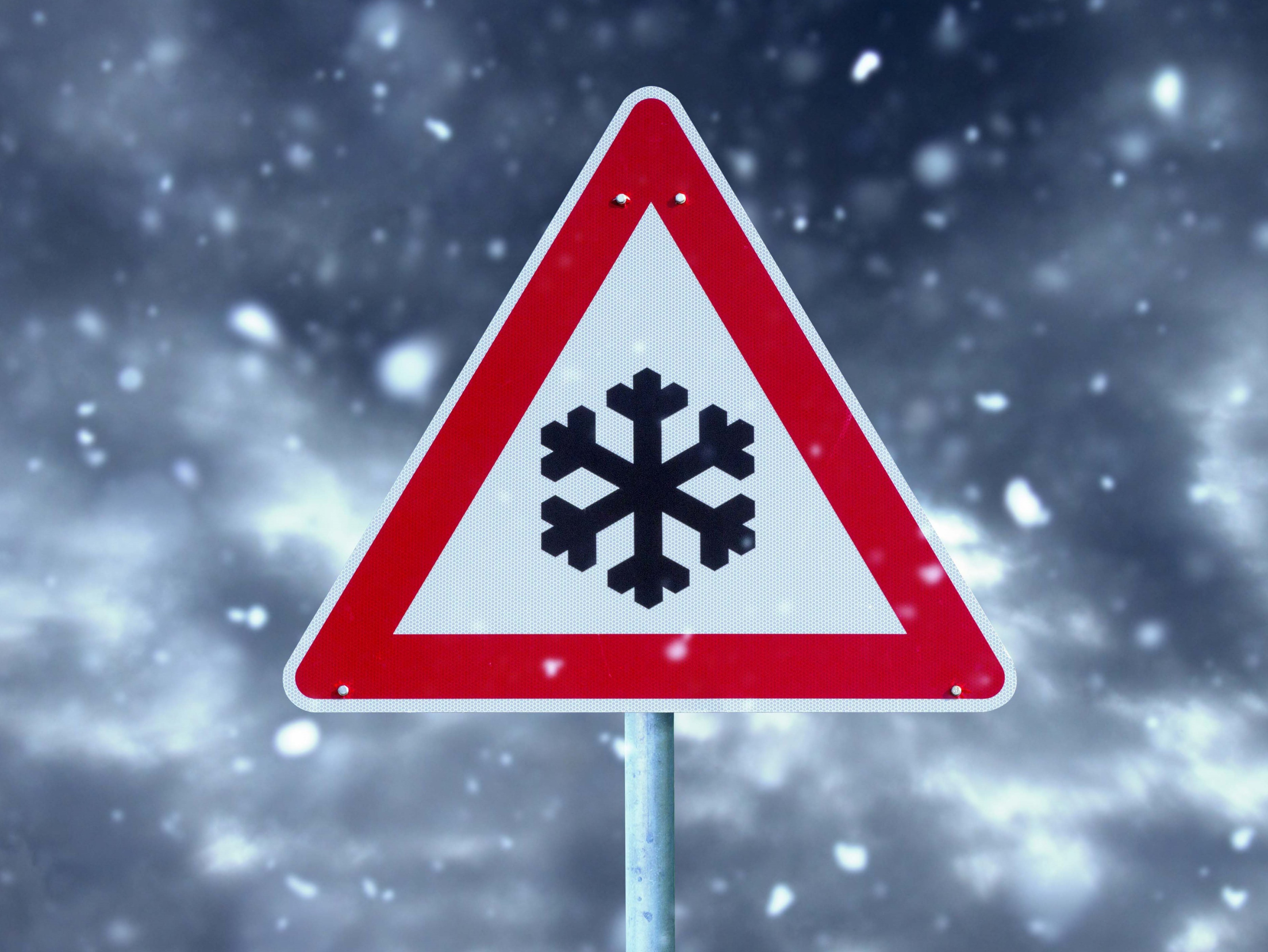 Wetterwarnung! Schnee bis ins Tiefland zum Wochenende! Bodenfrost und Kältepeitsche