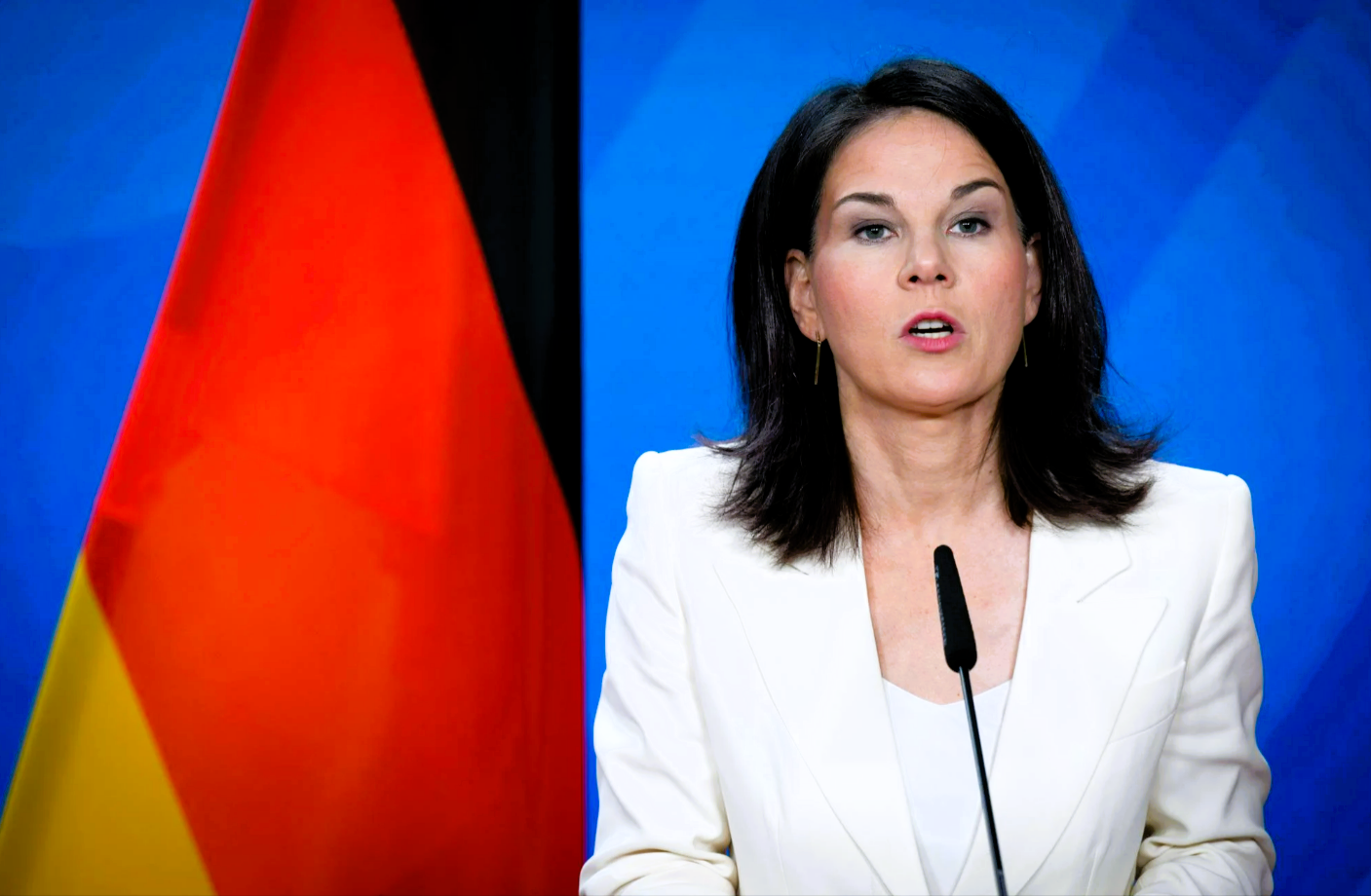 Baerbock attackiert den Papst! Franziskus Aussagen zum Ukrainekrieg sorgen für Unverständnis!