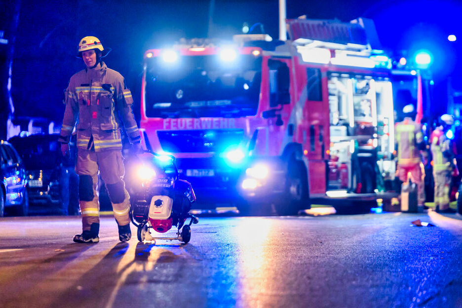 Haus explodiert an Weihnachten an Heiligabend: Bewohner schwer verletzt!