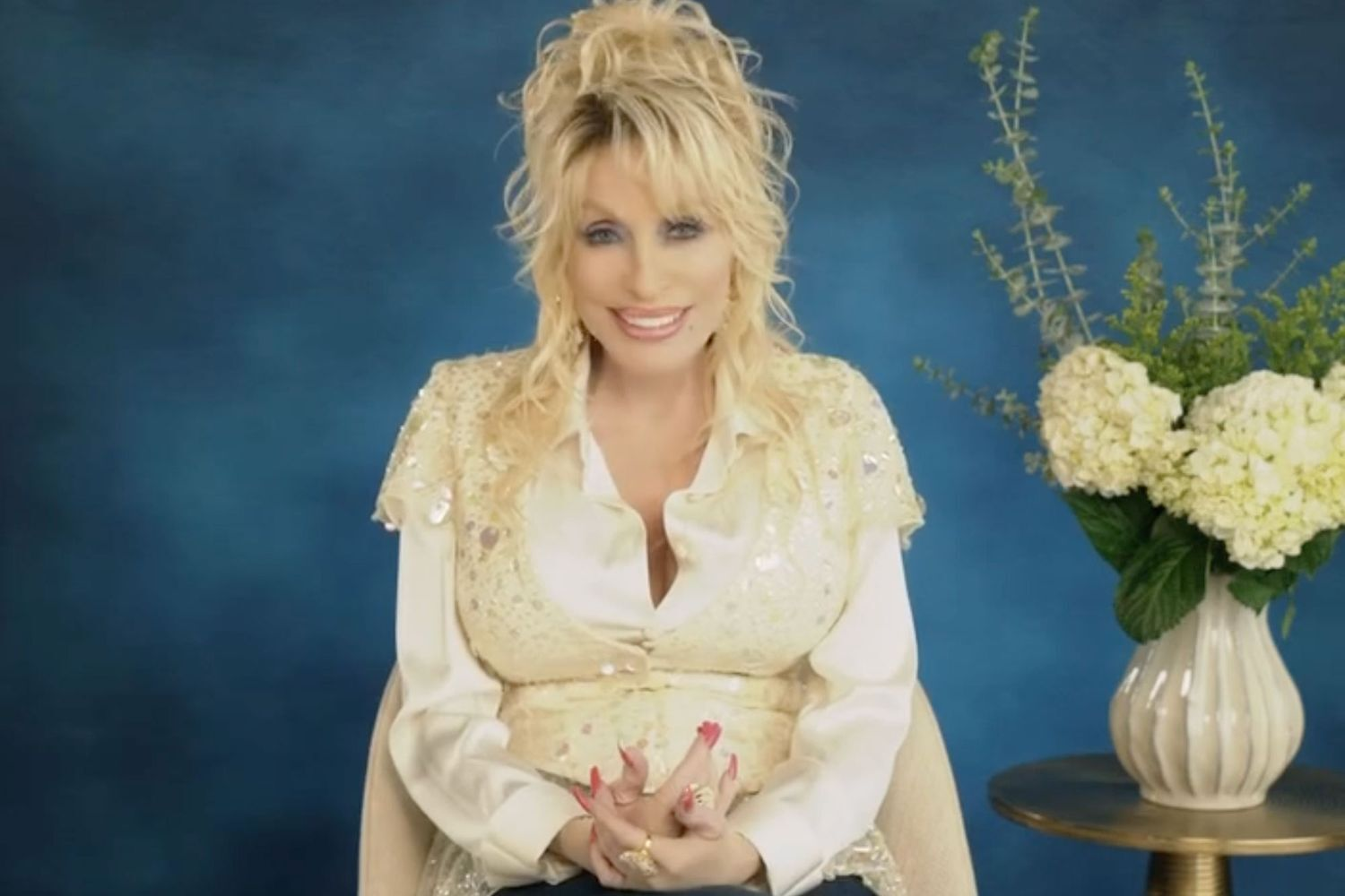 Dolly Parton Wins Big at ACM Honors — Accepts Poet’s Award Virtually Amid Health Update